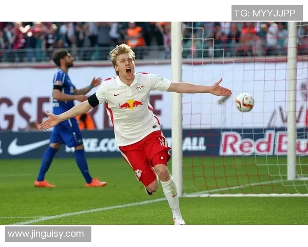 莱比锡红牛崛起之路：从德甲新贵到欧洲足坛强队的蜕变与挑战