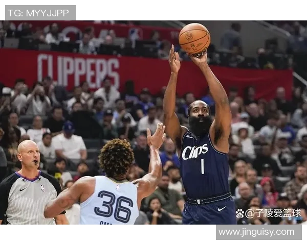 快船遭双杀！新赛季四连败，上半场三分14投仅1中