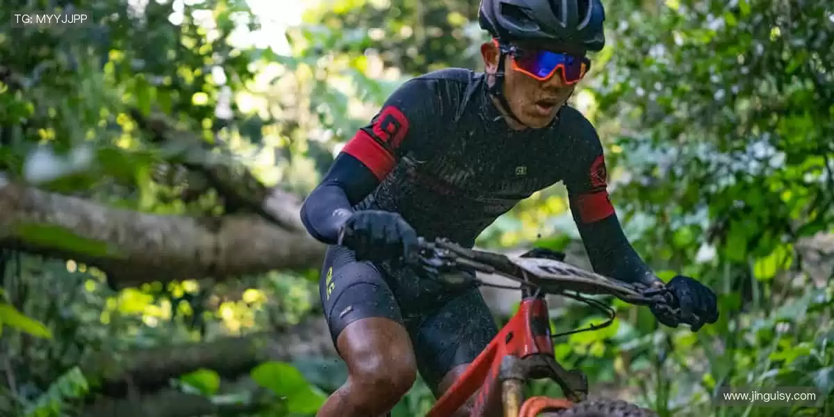 🏀 指尖轻点，高清直播让你身临其境！📱